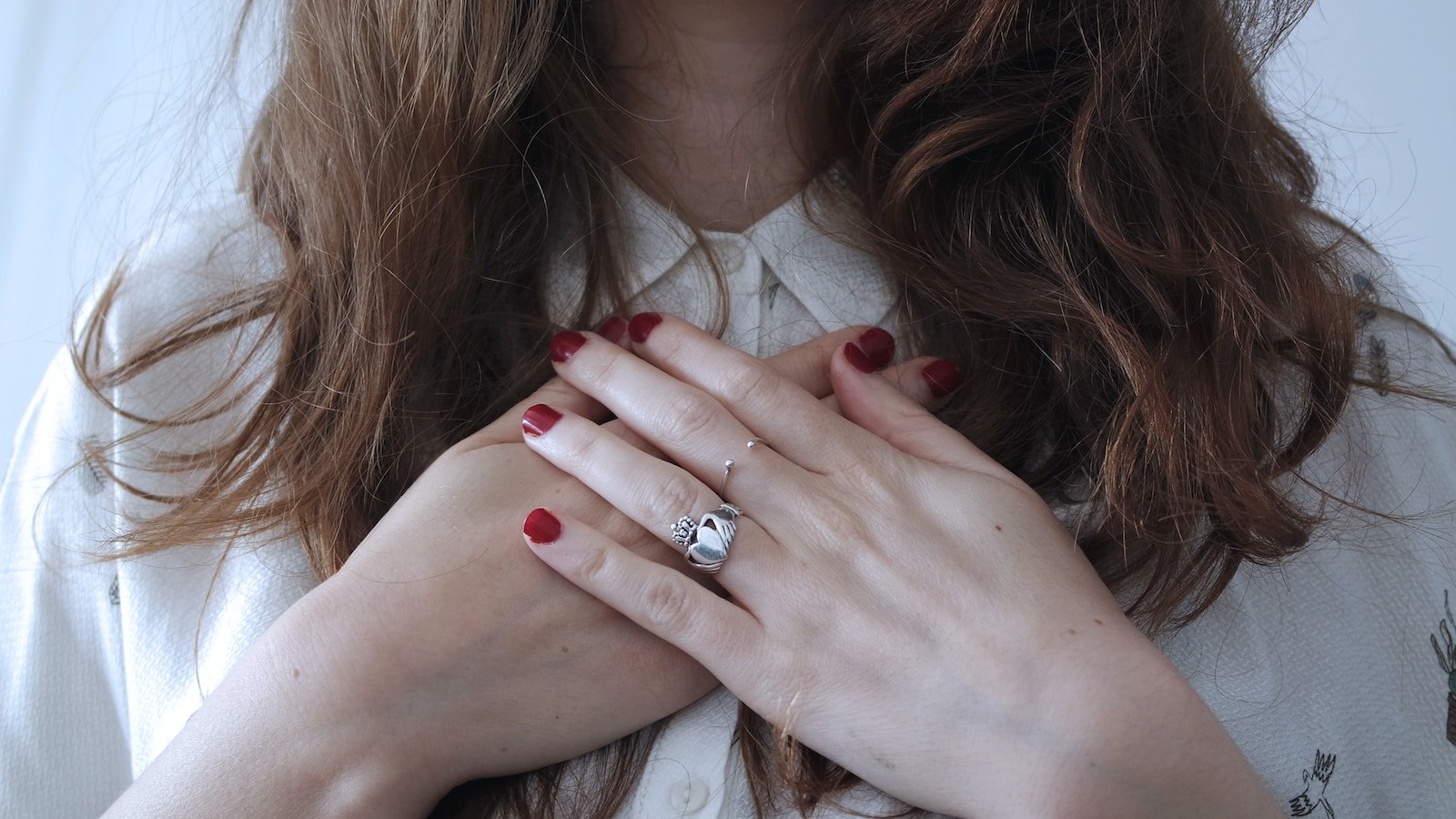 woman wearing silver-colored ring, self-determination theory